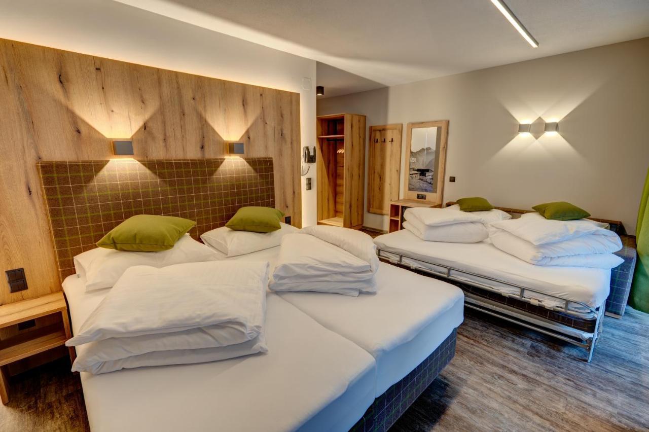 Der Siegeler B&B - This Lifestylehotel Rocks Mayrhofen Exterior foto