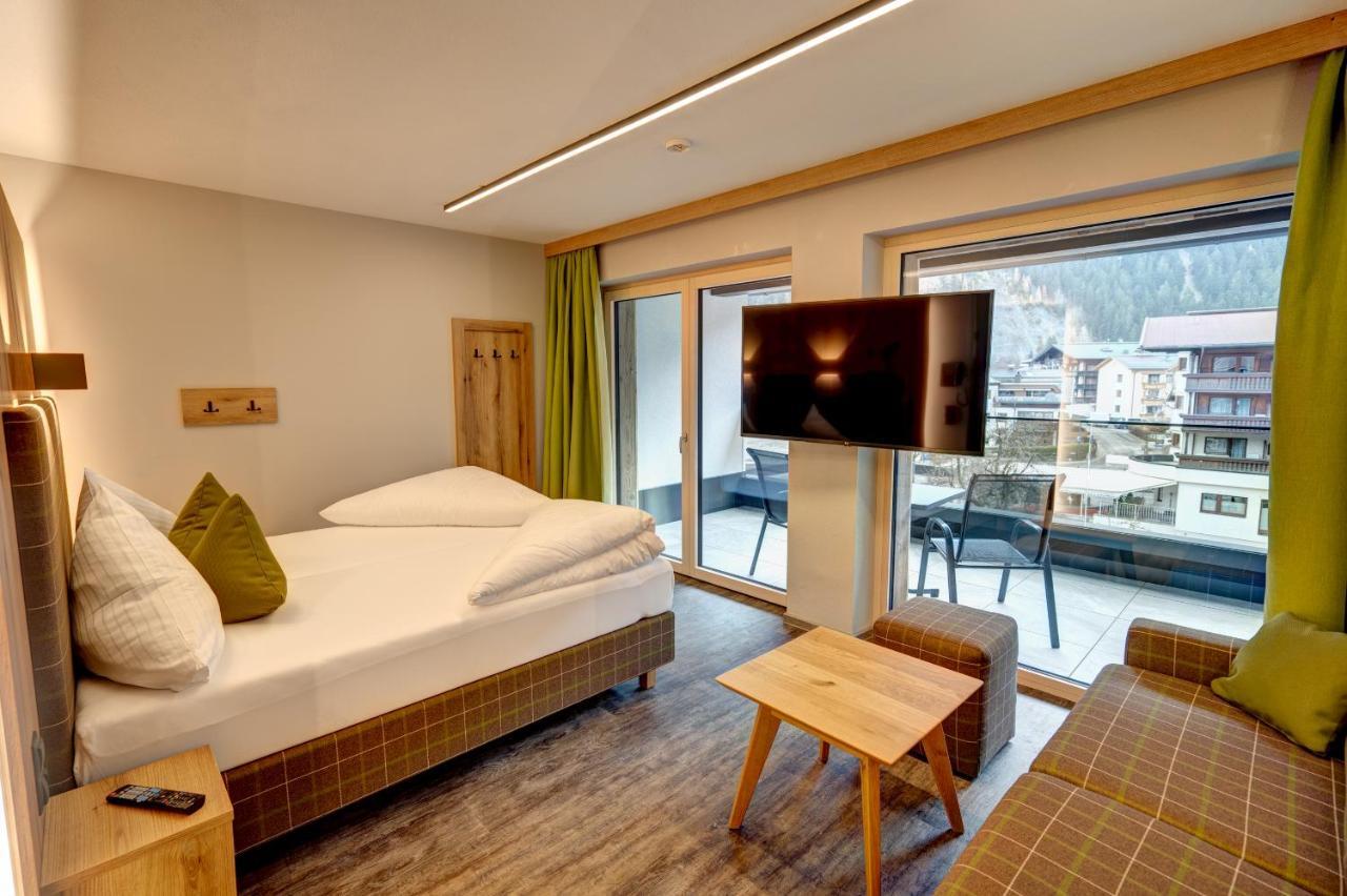 Der Siegeler B&B - This Lifestylehotel Rocks Mayrhofen Exterior foto