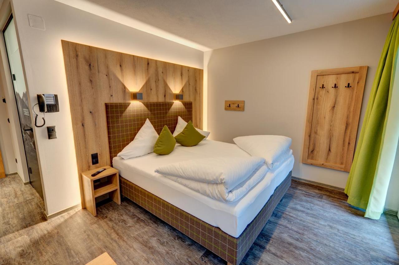 Der Siegeler B&B - This Lifestylehotel Rocks Mayrhofen Exterior foto